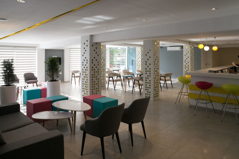Hotell Flora Maria 3*